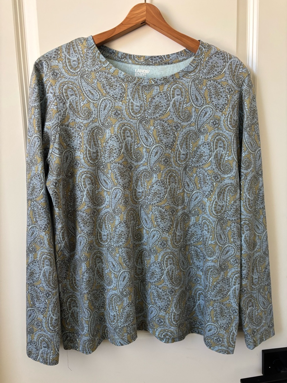 Lands' End Paisley Long Sleeve Tee in Light Blue and Mustard Size Medium - NWOT